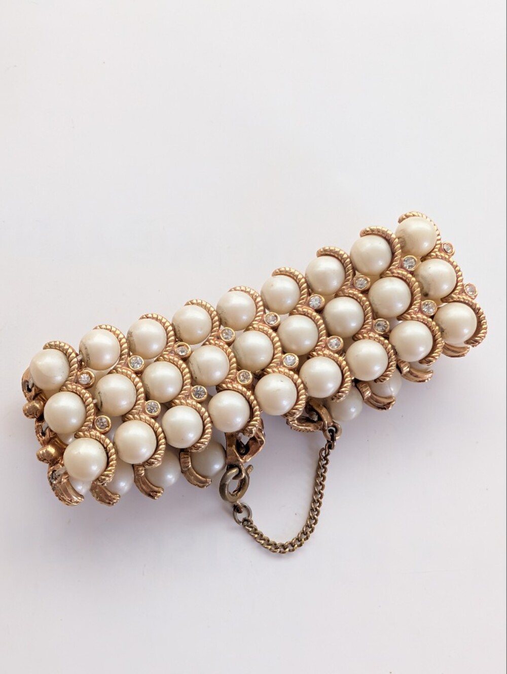 Vintage Gold Tone Faux Pearl Rhinestone Classic Retro Safety Chain Bracelet